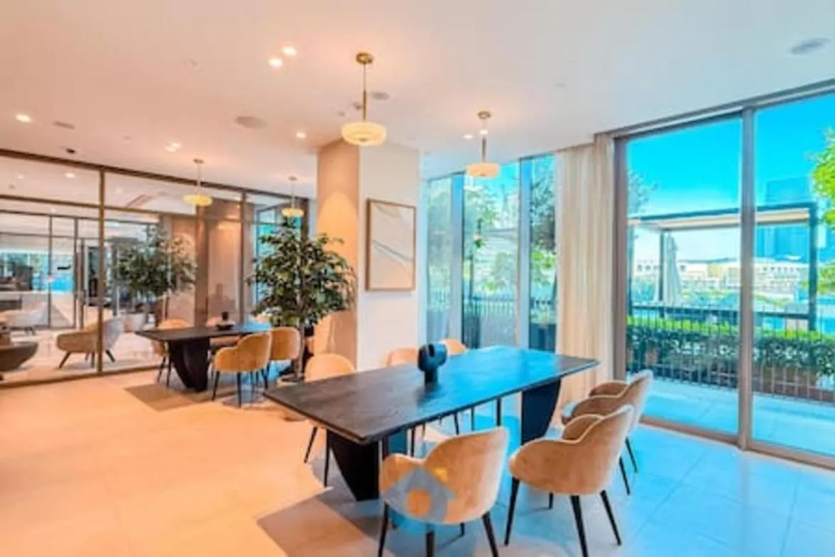 5603Gr Ultra Modern Two Bedroom Home In Downtown Dubai