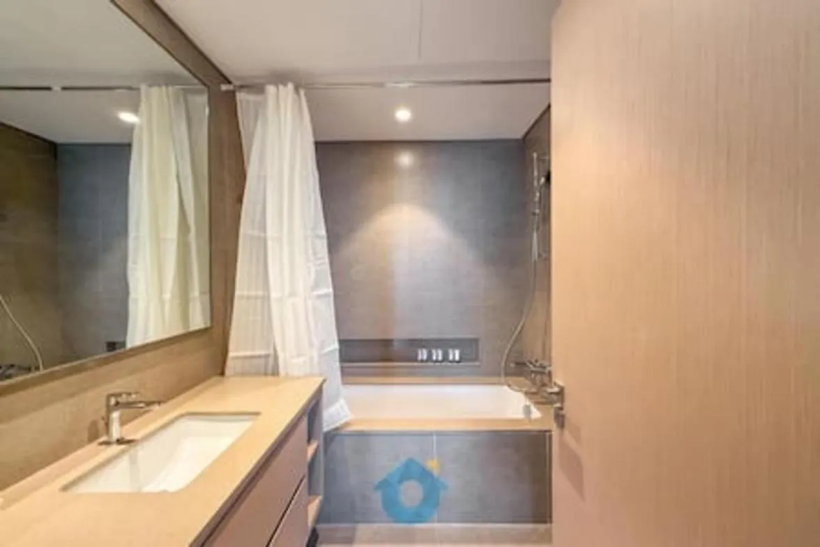 5603Gr Ultra Modern Two Bedroom Home In Downtown Dubai United Arab Emirates